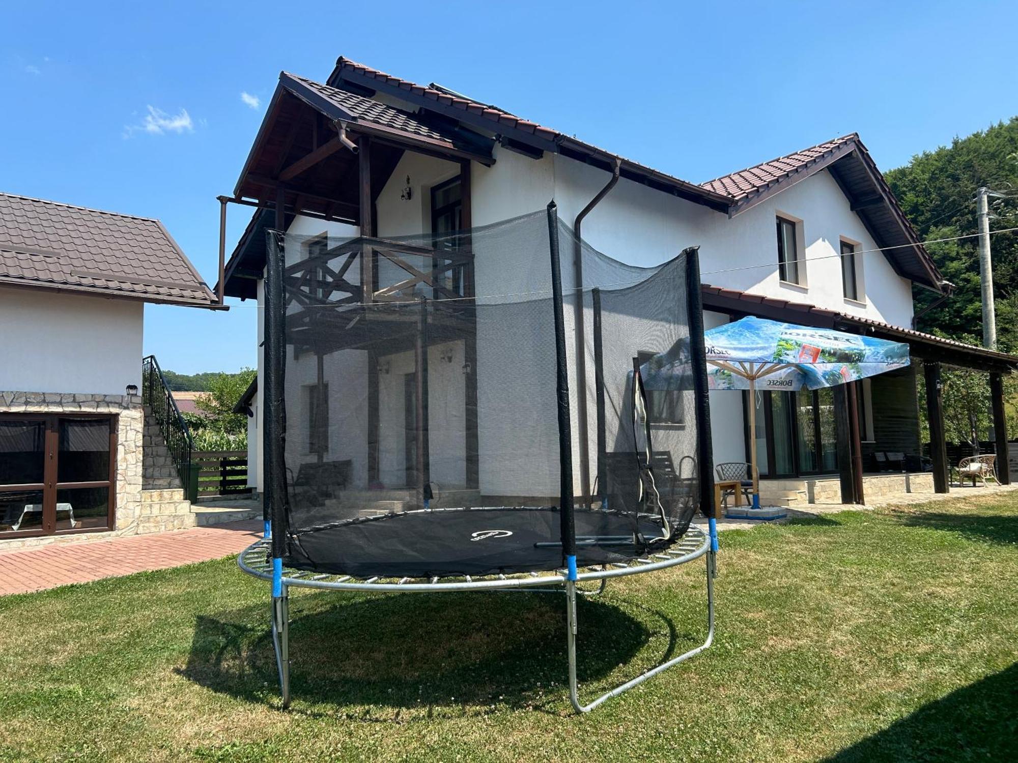 Pensiunea Eden Farm stay
